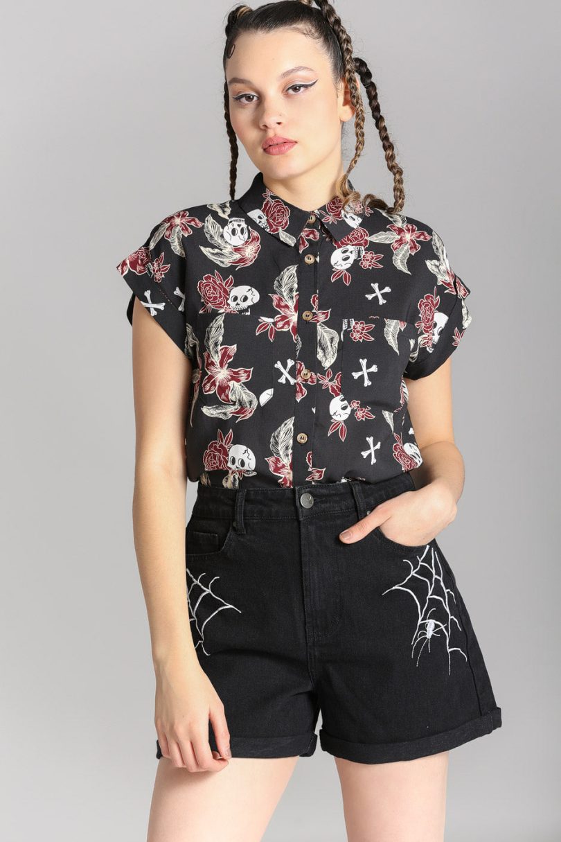 Arania Shorts – Shop now at Kitty Darling