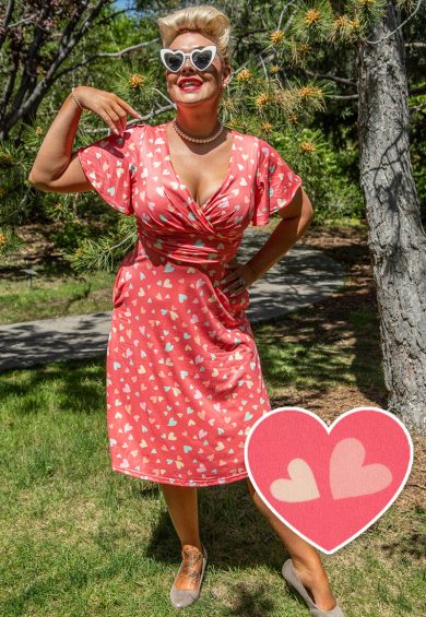 Donna Coral Heart Crossover Bust Tea Dress – Shop now at Kitty Darling