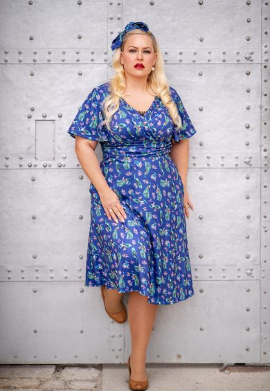 Donna Petal Sleeved Dress in Purple and Peacock Print – Dresses | Kitty Darling