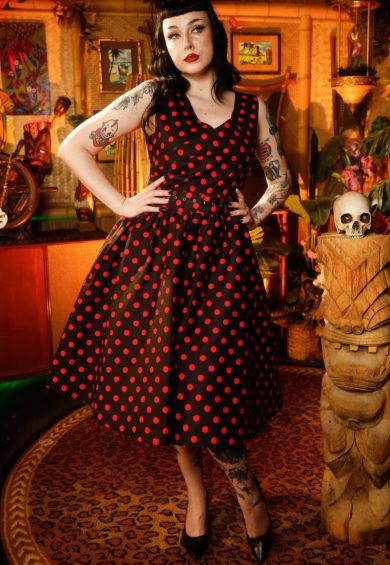 May V-neck 50s Style Spot Dress in Black-Red – Shop now at Kitty Darling