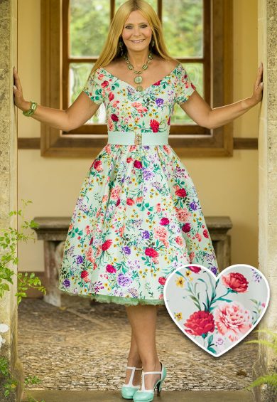 Lily Floral Off Shoulder Dress in Green – Shop now at Kitty Darling