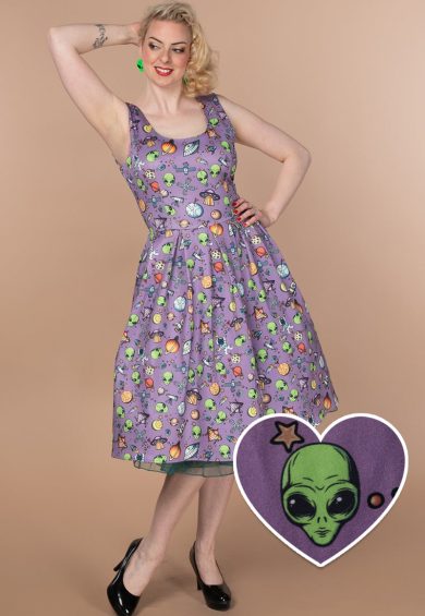 Amanda Scoop Neck Swing Dress in Purple UFO & Alien Print – Shop now at Kitty Darling