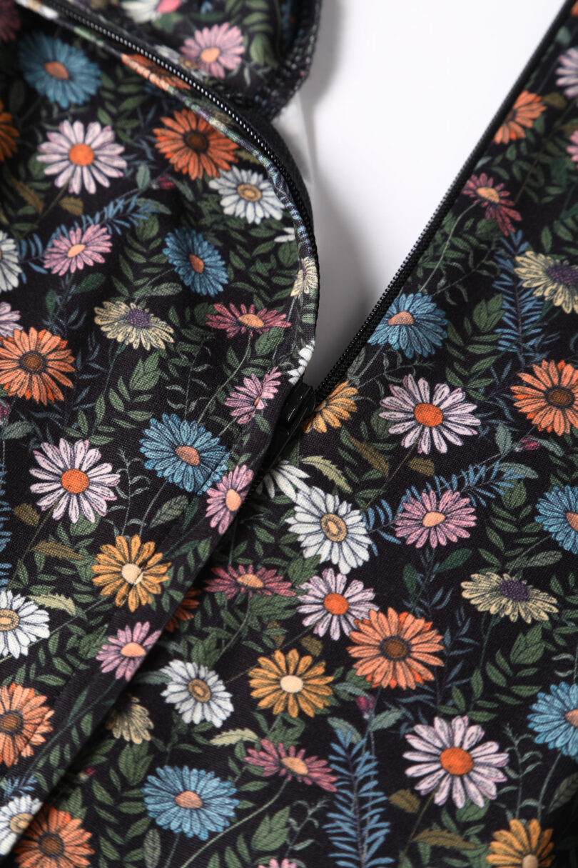 Julia Dark Green 50s Style Wildflower Print Swing Dress  Shop now at Kitty Darling