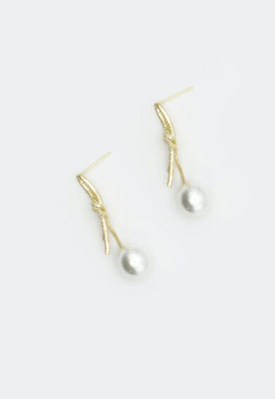Diamante Bow And Pearl Drop Earrings – Jewellery | Kitty Darling