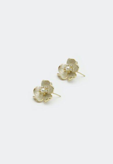 Pearlescent Flower Stud Earrings – Jewellery | Kitty Darling