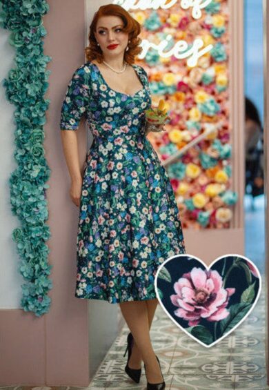 Scarlette Long Sleeves Stretchy Dress in Navy Blue Floral Print – Dresses | Kitty Darling