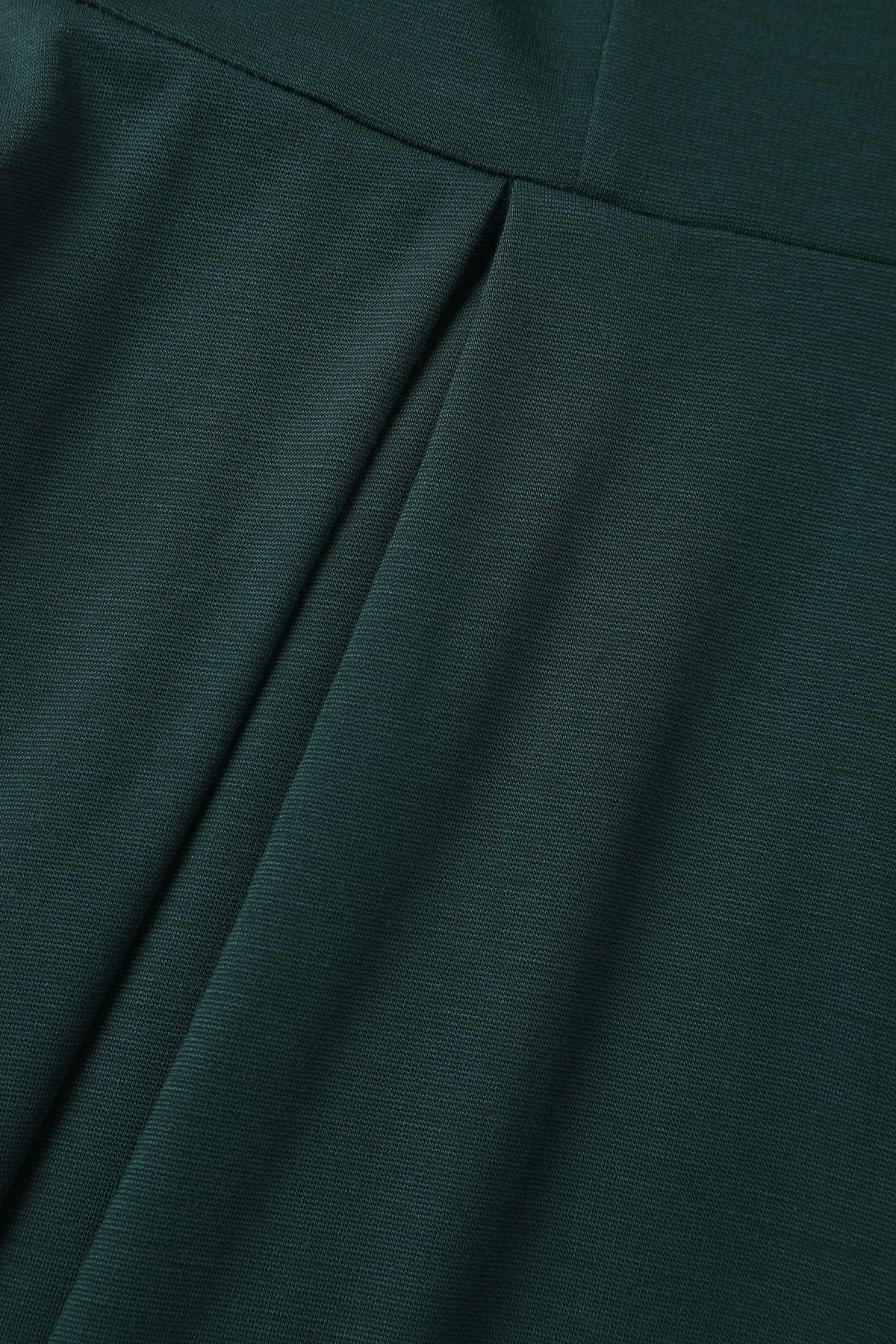 Beatrix Vintage Inspired Long Sleeves Dress in Green Beatrix Vintage Inspired Long Sleeves Dress in Green  Shop now at Kitty Darling