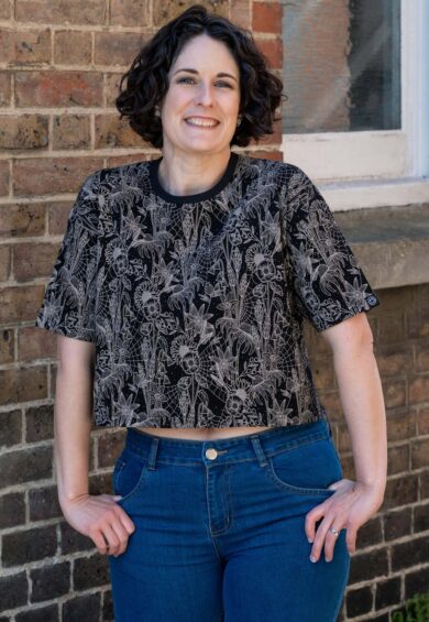 Black Floral Cobweb Cropped Boxy Tee – Boxy Cropped Tee | Kitty Darling