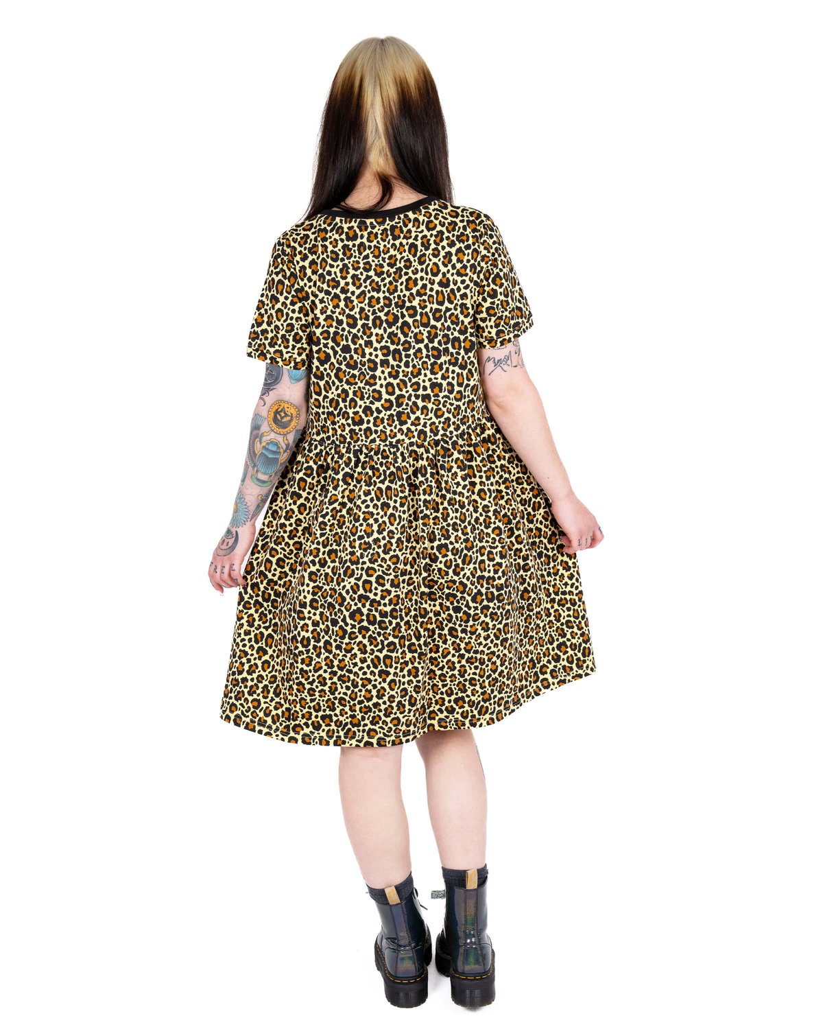 Classic Leopard Print Stretch Smock Dress Classic Leopard Print Stretch Smock Dress Shop now at Kitty Darling