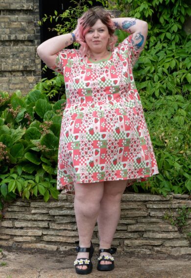Charity Print Strawberry Picnic Stretch Smock Dress – Smock Dresses | Kitty Darling