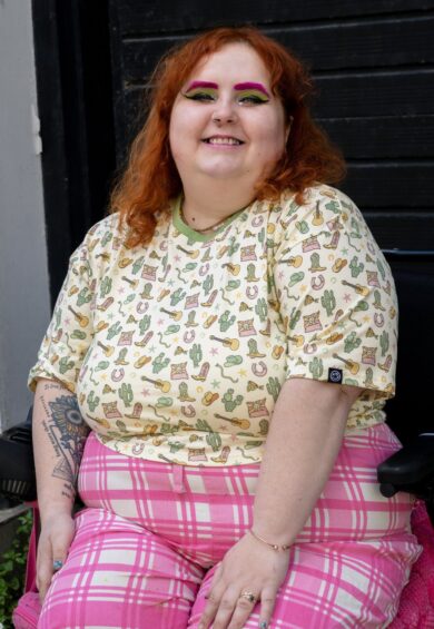 x Yasmin Cousins Cowboy Cropped Boxy Tee – Boxy Cropped Tee | Kitty Darling