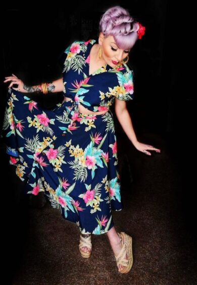 The Beverly Button Front Full Circle Skirt with Pockets in Navy Honolulu Print – New In | Kitty Darling