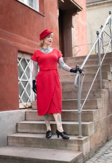 The Dita V Neck Sheath Dress in Red – New In | Kitty Darling