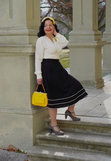 Home 11 The Glynis Wrap Around Circle Skirt with Pockets in Black with Ivory Ric Rac – New In | Kitty Darling