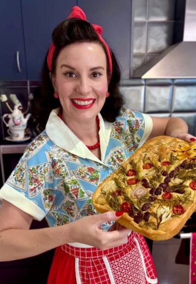 Tuck in or Tie Up Maria Blouse in Pagoda Print Authentic 1950s – New In | Kitty Darling