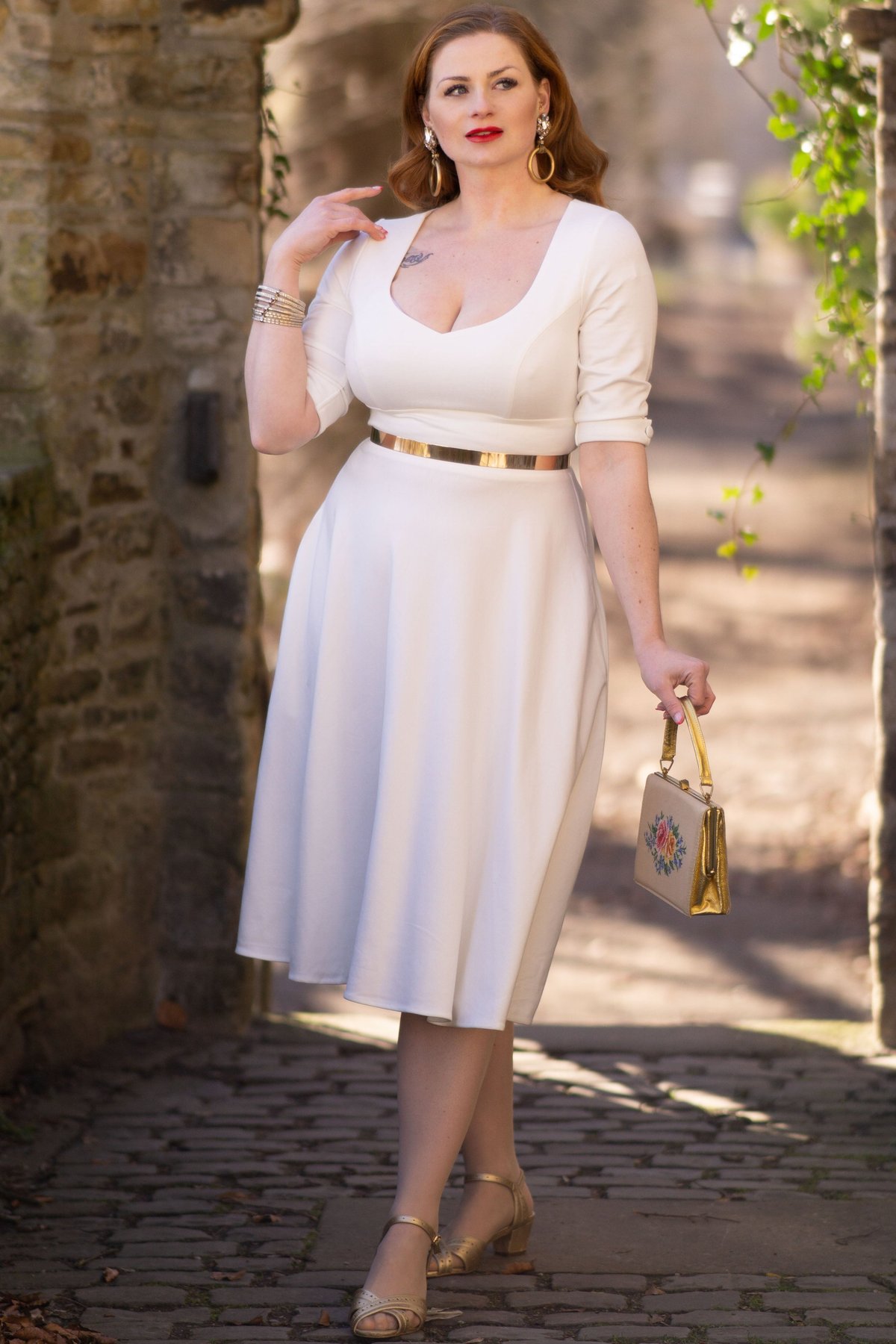 Scarlette Long-Sleeved Stretchy Dress In White 2 Scarlette Long-Sleeved Stretchy Dress In White - Image 2