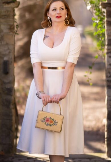 Scarlette Long-Sleeved Stretchy Dress In White – New In | Kitty Darling