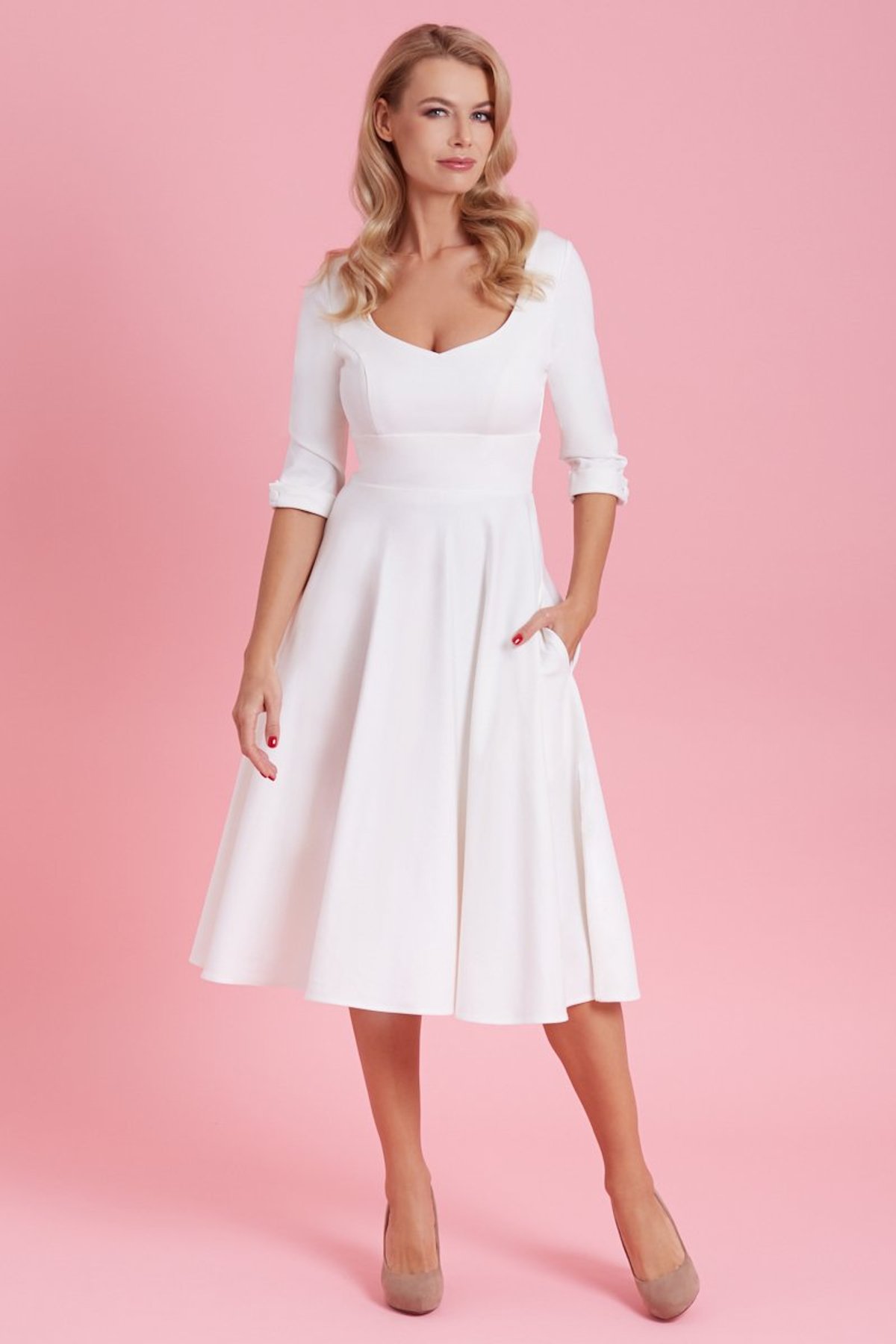 Scarlette Long-Sleeved Stretchy Dress In White 8 Scarlette Long-Sleeved Stretchy Dress In White - Image 8